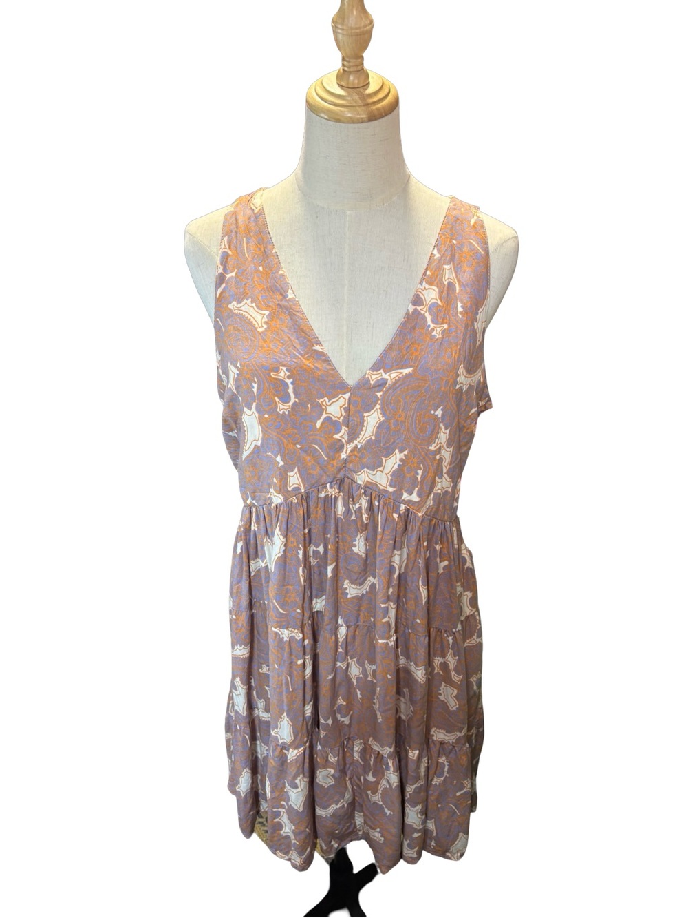 Sincerely Jules Beige Orange Blue paisley print midi dress sleeveless ruffle hem
